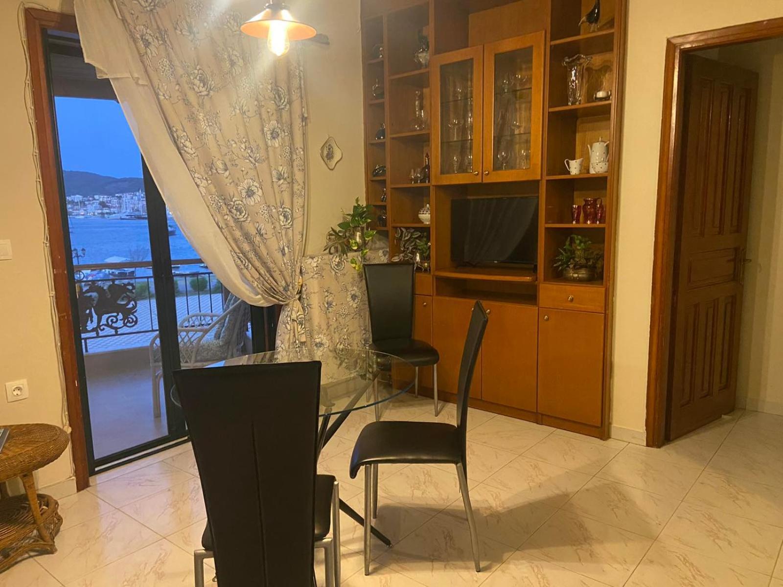 Liberty Porosview Apartement Galatás Zewnętrze zdjęcie